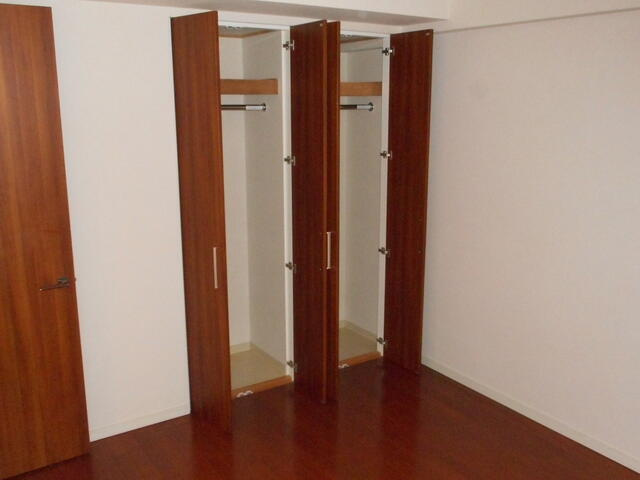 イーグルコート御池アネックスの収納