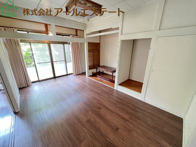姫路市広畑区高浜町4丁目　　山陽電鉄「天満駅」徒歩5分の洋室