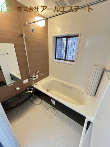 姫路市広畑区高浜町4丁目　　山陽電鉄「天満駅」徒歩5分の浴室
