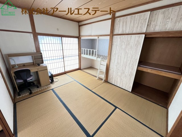 姫路市広畑区高浜町4丁目　　山陽電鉄「天満駅」徒歩5分の和室
