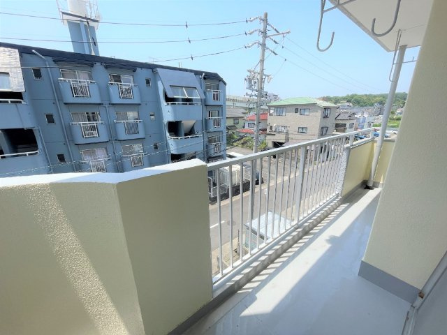 ラフォーレ末広のバルコニー