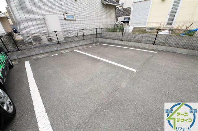 ガルウィング　ヒルズの駐車場