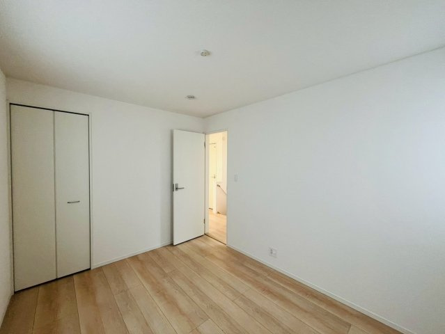 クレイドルガーデンうるま市石川第７-１号棟（全4棟）の洋室|１号棟お気軽にお問い合わせください♪