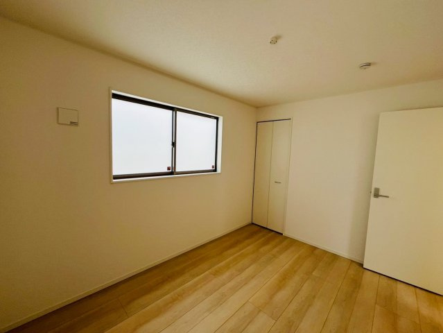 クレイドルガーデンうるま市石川第７-１号棟（全4棟）の洋室|１号棟お気軽にお問い合わせください♪