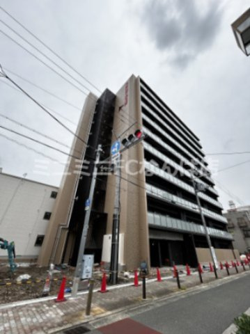 セオリー大阪イーストドアの外観