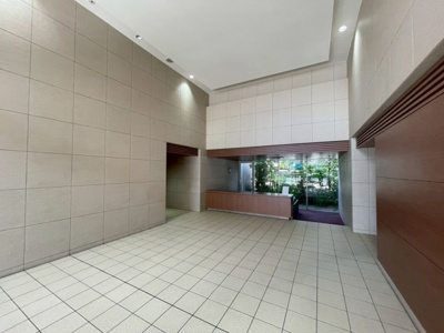 【エントランス】 | シャリエ鶴見緑地エルグレース