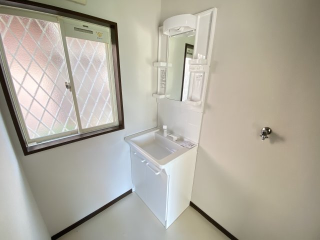 速水アパートの独立洗面台