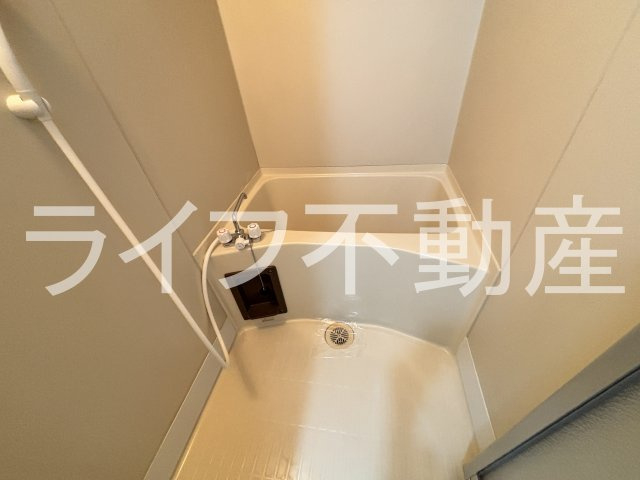 フローラルハイツ大興の浴室|コンパクトで使いやすいお風呂です