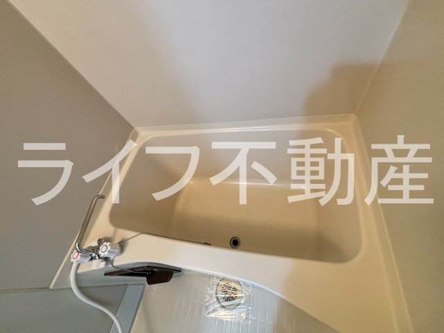 フローラルハイツ大興の浴室|ゆったり過ごせるお風呂です