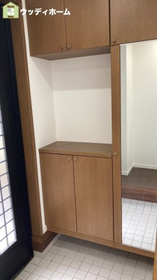 【玄関】 | 越谷市大房　中古一戸建て