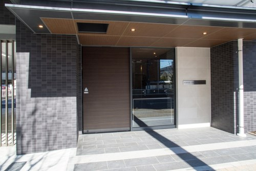 プレイス白壁のエントランス