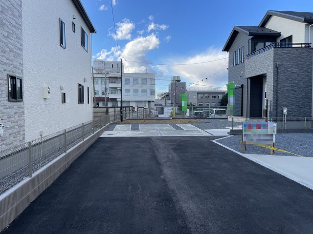 【前面道路含む現地写真】 | 本庄市小島6丁目　新築戸建　4号棟