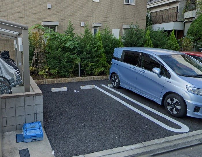 MarioKⅢB棟の駐車場