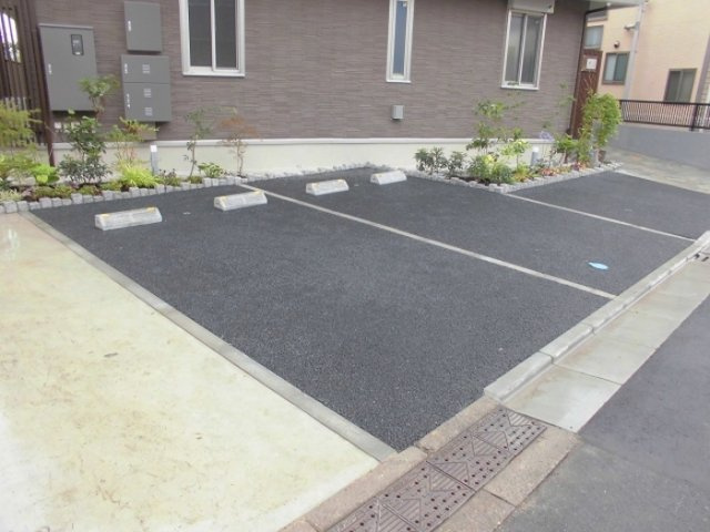 椚の駐車場