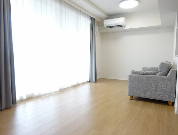 クレッセント武蔵小杉グランデイズ壱番館の居間・リビング|床暖房付LDK約14.2帖