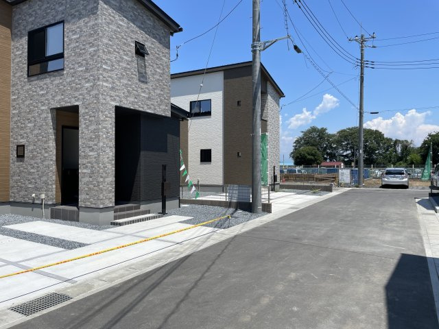 【前面道路含む現地写真】 | 本庄市小島6丁目　新築戸建　全22区画　9号棟