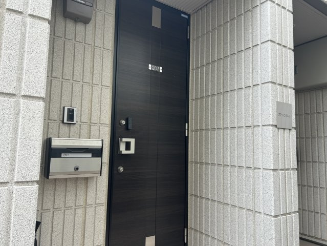 【玄関】 | クアトロポルテ