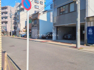 【前面道路含む現地写真】