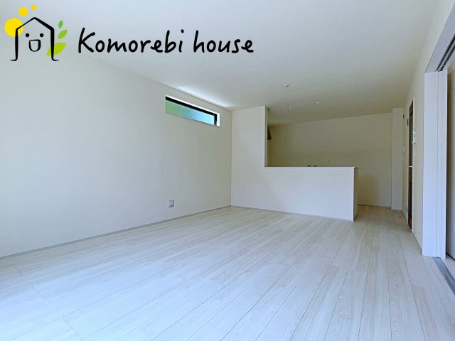 伊奈町小室1250番　新築一戸建て　ハートフルタウン　Aの居間・リビング