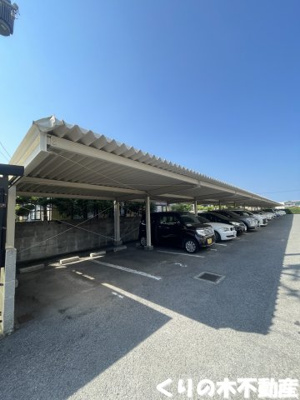 【駐車場】 | センチュリーハイツ | 駐車場完備です