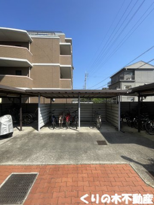【その他共用部分】 | センチュリーハイツ | 駐輪場があります