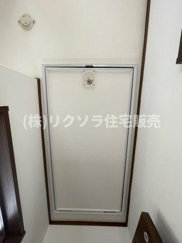 末広町　中古一戸建ての収納|屋根裏収納
■物件内覧・資金計画相談・住宅ローン相談、リフォーム相談、お問合せ受付中■
※当日・翌日のご内覧、ご相談はお電話でのお問合せがスムーズです！