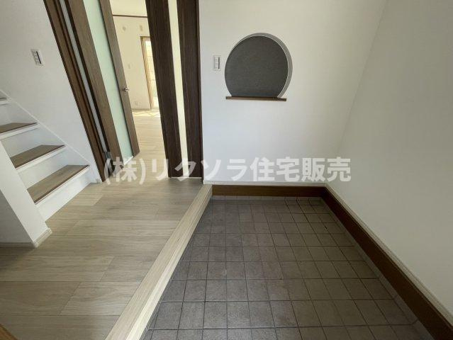 末広町　中古一戸建ての内装|玄関内部
■物件内覧・資金計画相談・住宅ローン相談、リフォーム相談、お問合せ受付中■
※当日・翌日のご内覧、ご相談はお電話でのお問合せがスムーズです！