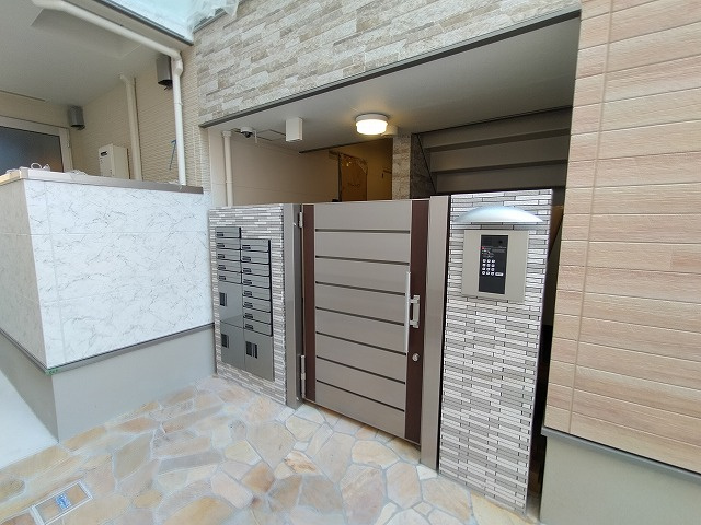 神戸市兵庫区本町１丁目のアパート