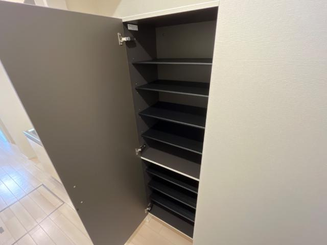 ケセラセラ　サンの収納|下駄箱（イメージ）