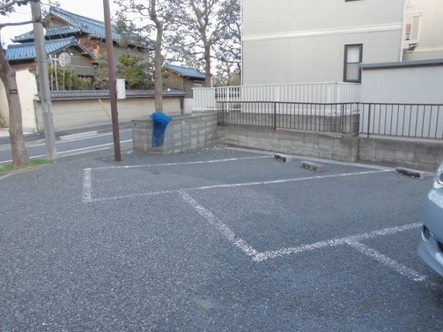 スクエア船堀の駐車場