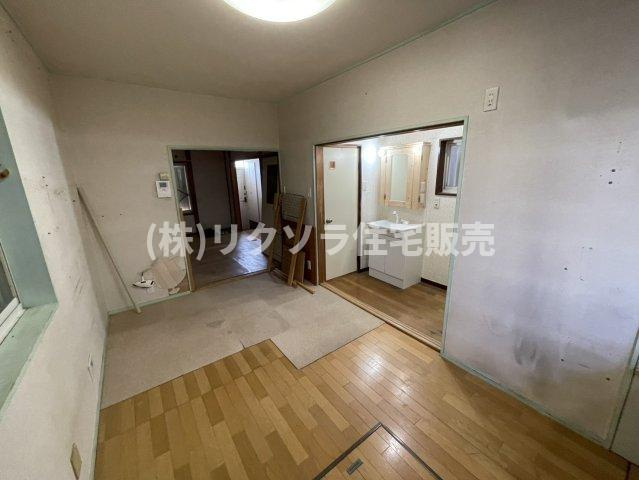 村野高見台　中古一戸建てのダイニング|LD6.1帖
■物件内覧・資金計画相談・住宅ローン相談、リフォーム相談、お問合せ受付中■
※当日・翌日のご内覧、ご相談はお電話でのお問合せがスムーズです！