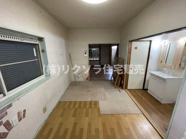 村野高見台　中古一戸建てのダイニング|LD6.1帖
■物件内覧・資金計画相談・住宅ローン相談、リフォーム相談、お問合せ受付中■
※当日・翌日のご内覧、ご相談はお電話でのお問合せがスムーズです！