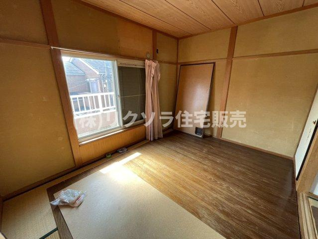 村野高見台　中古一戸建ての和室|和室6.0帖
■物件内覧・資金計画相談・住宅ローン相談、リフォーム相談、お問合せ受付中■
※当日・翌日のご内覧、ご相談はお電話でのお問合せがスムーズです！