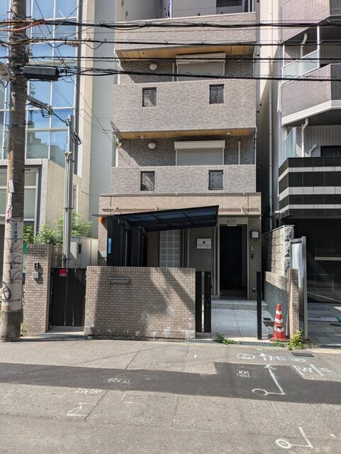 本町４丁目１階