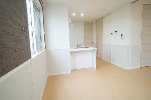 Ｌａ　Ｍａｉｓｏｎ　ＮＯＡ （ラ・メゾン　ノア）の居間・リビング