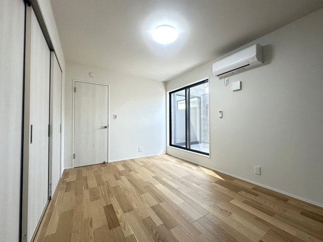 岡山市南区南輝　新築建売住宅の洋室