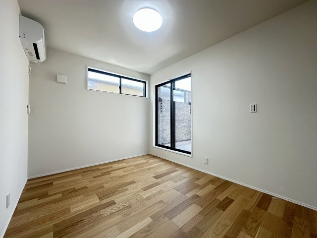 岡山市南区南輝　新築建売住宅の洋室