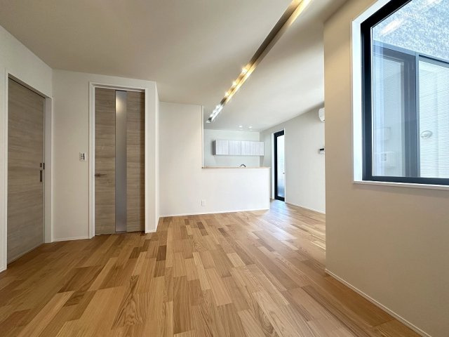 岡山市南区南輝　新築建売住宅の居間・リビング