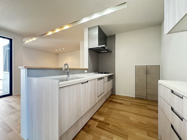 岡山市南区南輝　新築建売住宅のキッチン