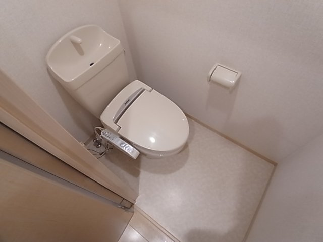 神戸市北区山田町小部字戸口谷のアパートのトイレ|ウォシュレット付