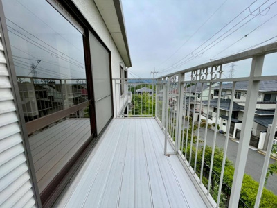 【バルコニー】 | 高槻市南平台5丁目　中古戸建