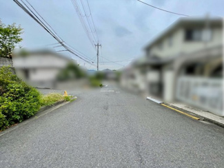 【前面道路含む現地写真】