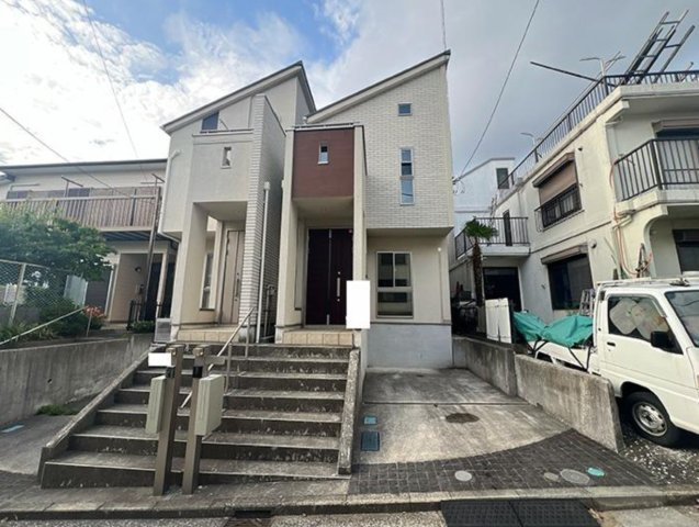 横浜市戸塚区上倉田町 中古戸建て【仲介手数料無料】の外観