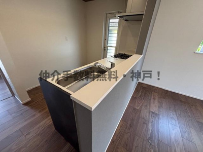 【キッチン】 | 神戸市西区狩場台1丁目　新築戸建2号地　仲介手数料無料！ | きれいなキッチンです