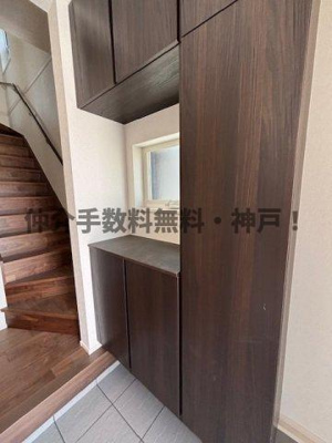 【玄関】 | 神戸市西区狩場台1丁目　新築戸建2号地　仲介手数料無料！ | ゆったりとした玄関です