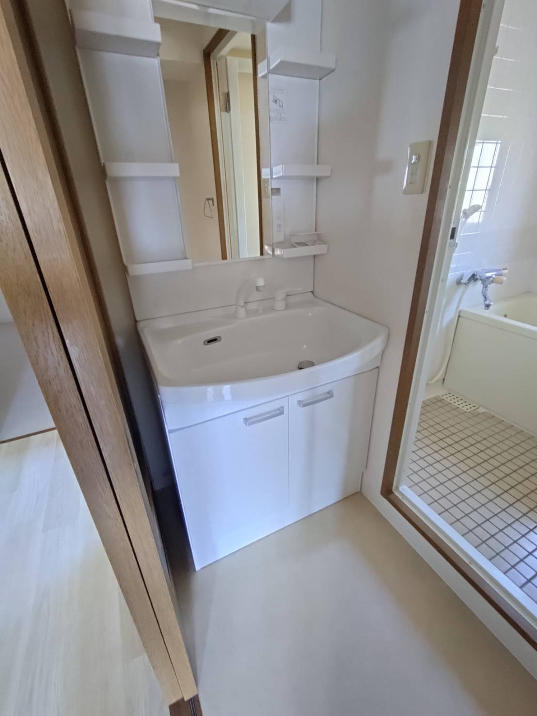 ワコーレ明石マリンプレイスの独立洗面台