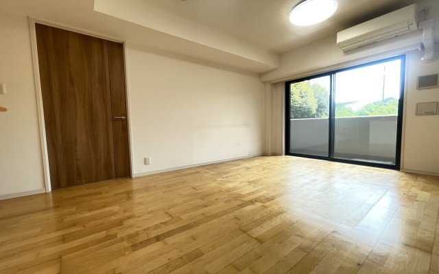 プロスタイル長津田の居間・リビング|ご家族みんなで長い時間を過ごすリビングは居心地のいいものであって欲しいですね。開放感のある広々リビングに光と風を呼び込みます。