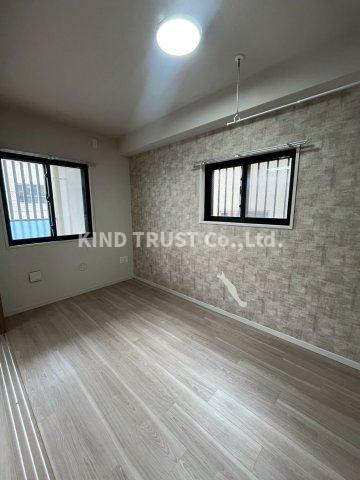 レジェイド南森町の居間・リビング|使いやすい居間です