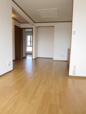 【居間・リビング】 | クレストール六瀬