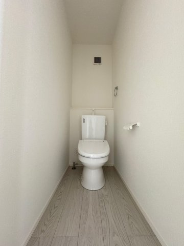 Adoble+ーアドブル＋小倉南区下貫3丁目3期　【小倉南区　新築戸建て】のトイレ|2階にもトイレ完備♪　【小倉南区　新築戸建て】